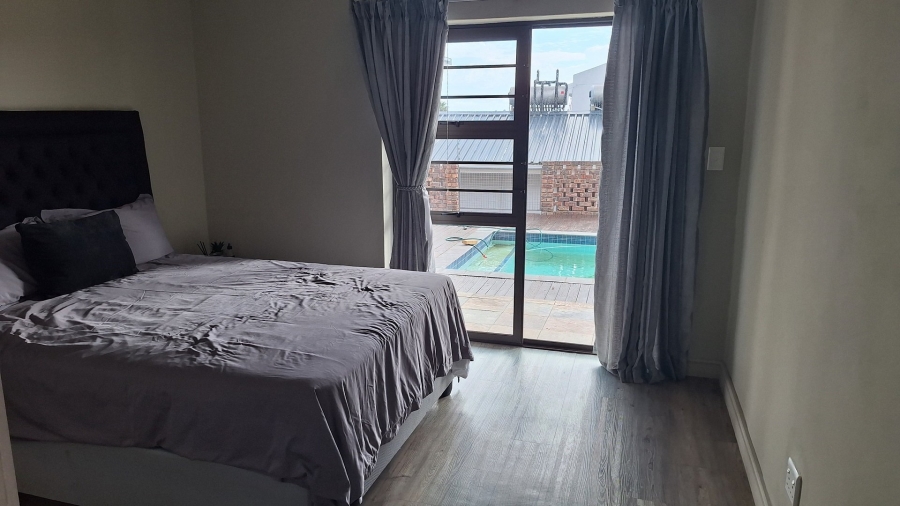 4 Bedroom Property for Sale in Humerail Eastern Cape